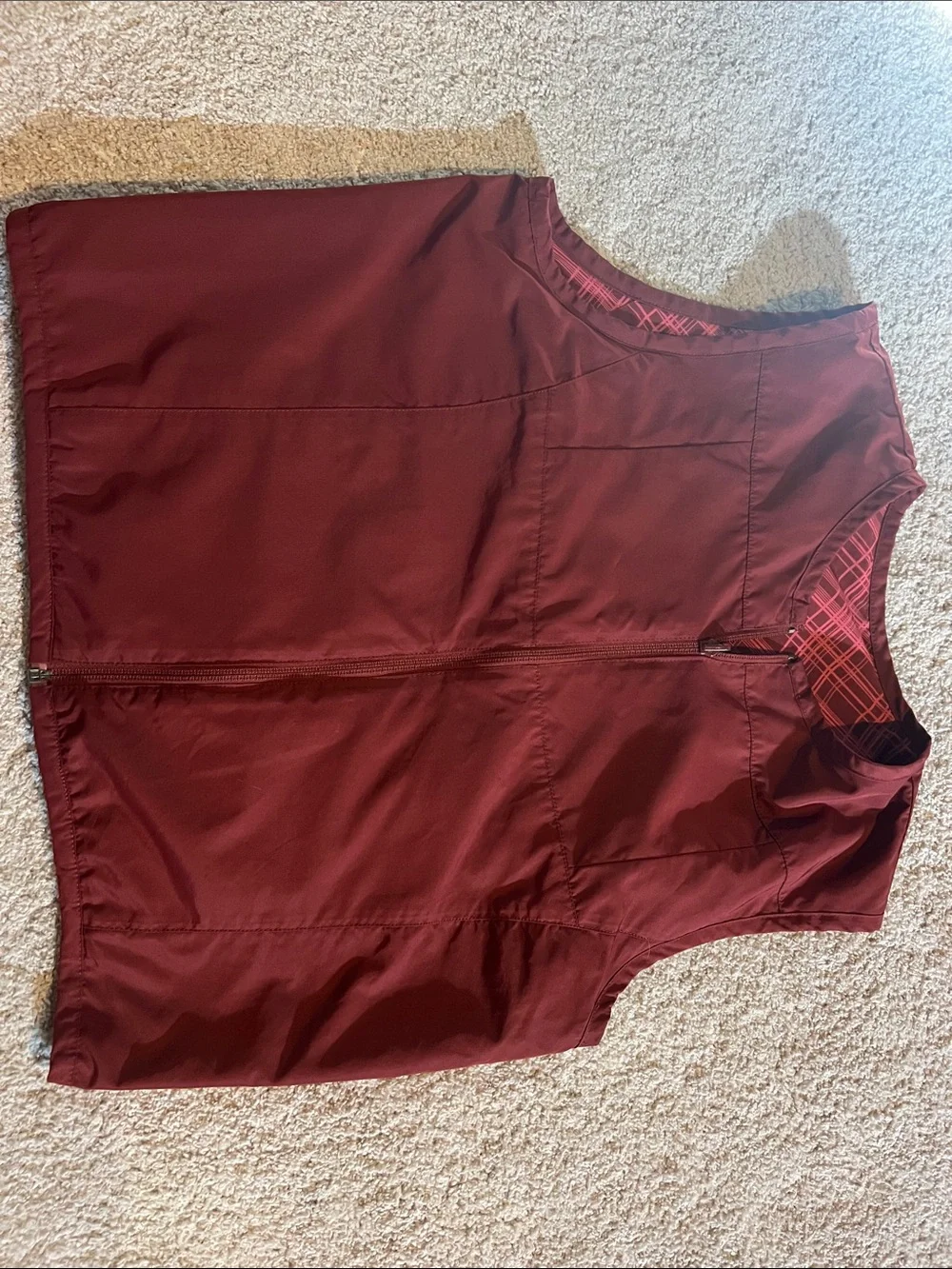 Nike Women's Burgundy Zip-Front Vest